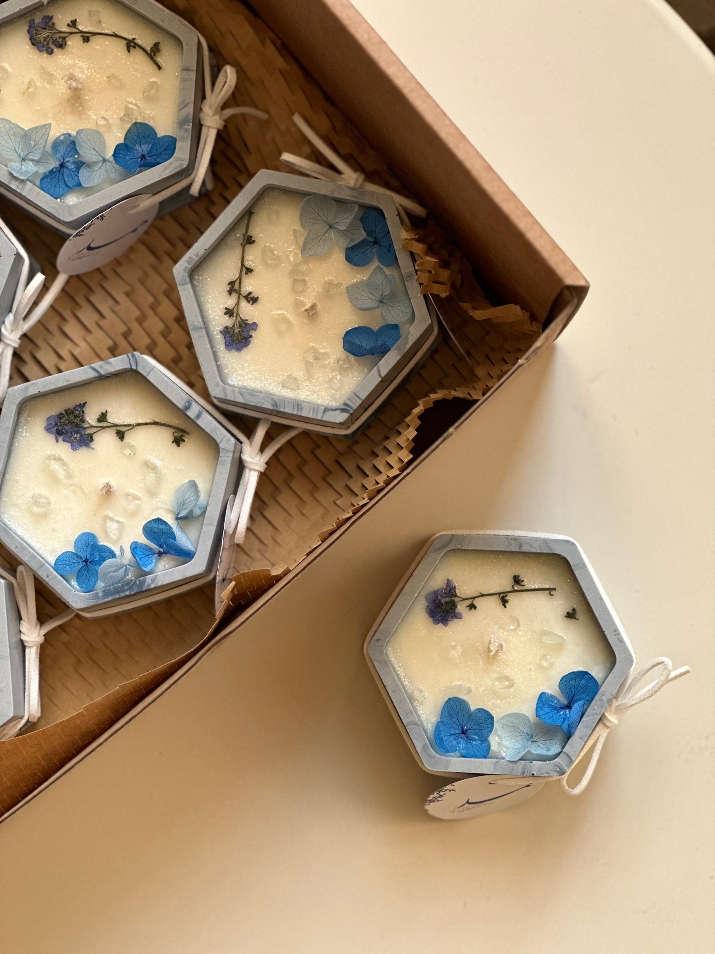 Blue Orchard Candles 💙 شموع البستان الازرق 